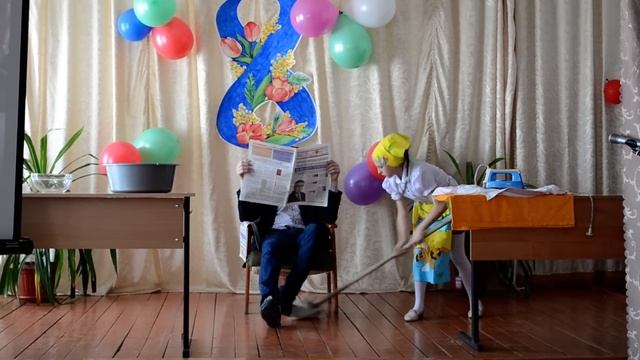 Прикольная сценка на 8 марта смотреть онлайн