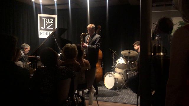 NEMESIS - “The BATTLE” - Vincent Herring vs. Eric Alexander - Live at the Jazz Forum смотреть онлайн