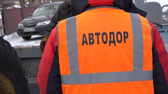 Погодные качели вновь вносят свои коррективы в график работы дорожников смотреть онлайн