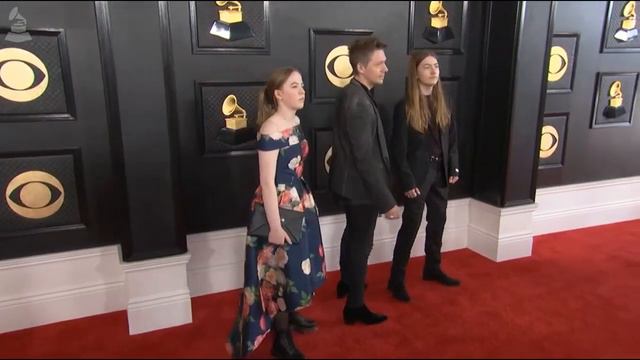 Tobias Forge & children at the Grammys 2023 смотреть онлайн