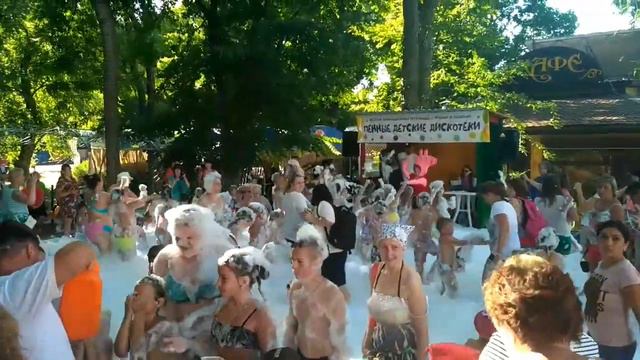 Пенная вечеринка в Анапе 🌅 смотреть онлайн