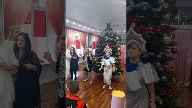 Снежная королева. Танец "льднки-холодинки". смотреть онлайн