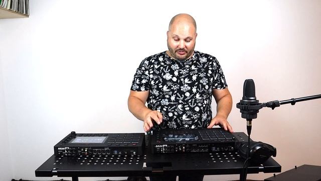 Akai MPC Live 2 против MPC Live 1
