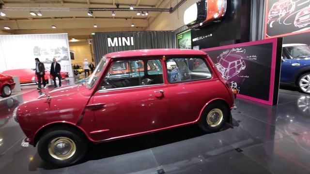 Rundgang über den MINI-Messestand, Techno Classica 2014 смотреть онлайн