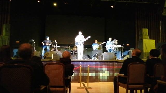 "Гроздья рябины под окном" Александр Розенбаум. смотреть онлайн