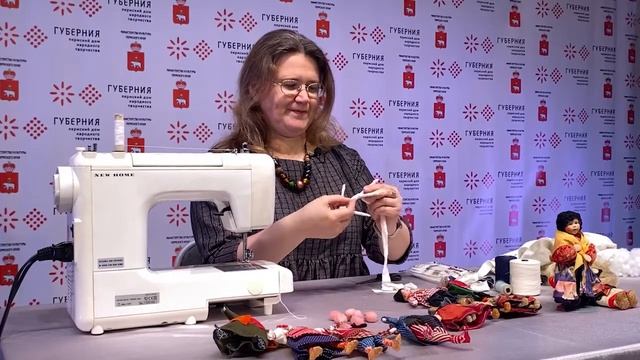 Изготовление кустарной куклы: мастер-класс от Марины Крысовой. Часть 1 смотреть онлайн