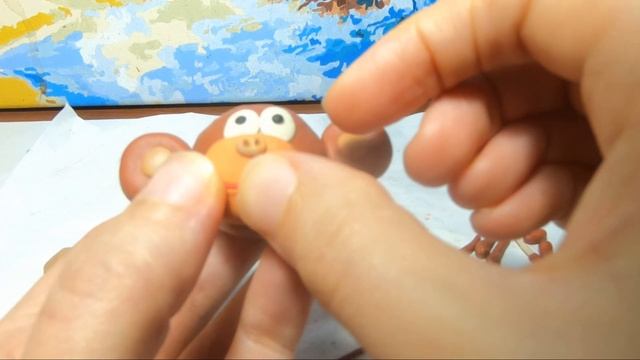 Мартышка из мультфильма Зебра в клеточку из пластилина. Zebra made of plasticine смотреть онлайн