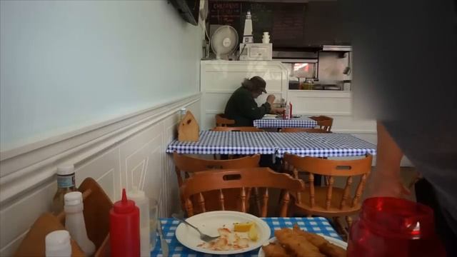 CUT OFF AT AN AYCE/BUFFET..Kinda? - English Fish and Chips - Secret Location смотреть онлайн