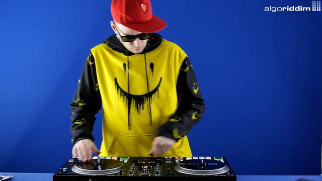 Fong x Rane One x djay Pro AI смотреть онлайн