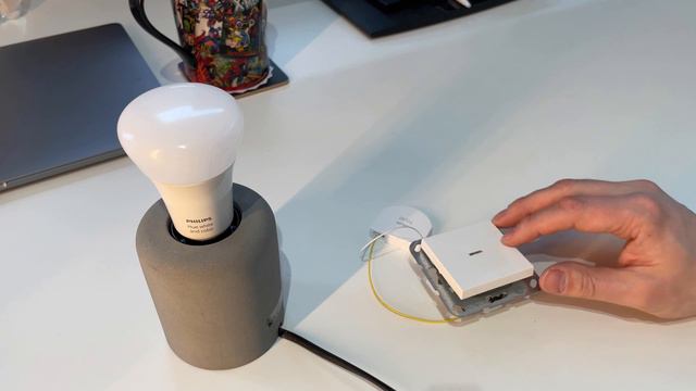Erster Eindruck: Das Philips Hue Wandschalter Modul смотреть онлайн