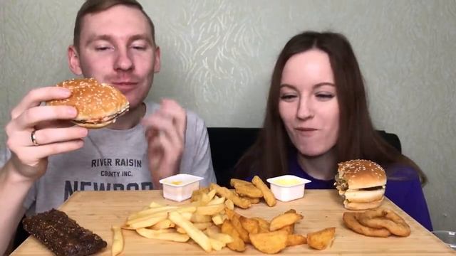 МУКБАНГ БУРГЕР КИНГ воппер наггетсы биг кинг луковые кольца смотреть онлайн