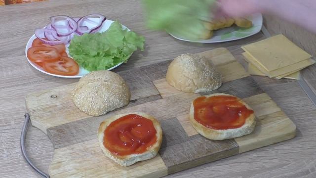 Домашний ЧИЗБУРГЕР с курицей / Простой Недорогой Рецепт смотреть онлайн