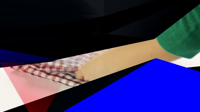 Как сложить рубашку (2 способа)