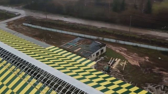 Световой конек с вентиляцией , ширина проема 4.5 метра, производство и монтаж ООО"Светстрой". смотреть онлайн