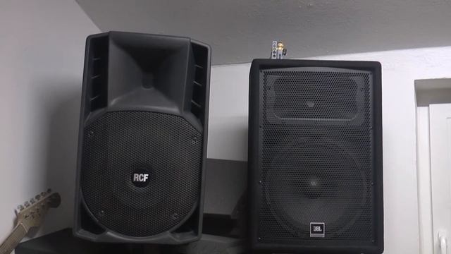 Test JBL JRX212 vs RCF 712A use headphones смотреть онлайн