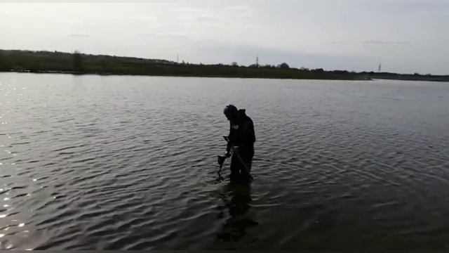 первый поиск по воде с Гарет ат макс смотреть онлайн