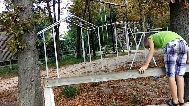 Вокруг забора смотреть онлайн
