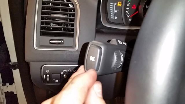 2010-2017 Volvo XC60 SUV - How To Check Oil Level - Driver Information Center Menu смотреть онлайн