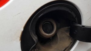 Непонятный звук из под крышки бензобака на Ford Focus 3 седан 1.5 Turbo.