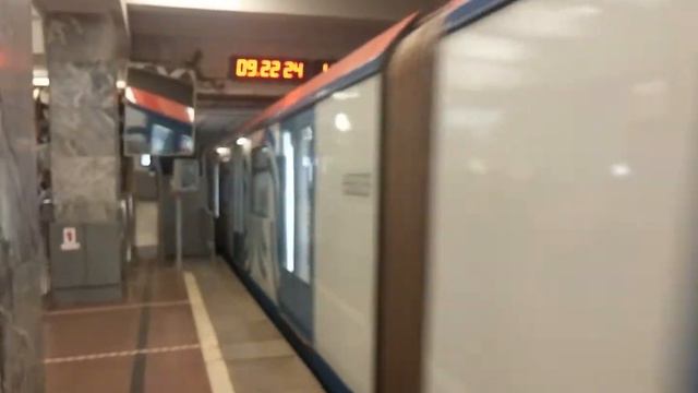 81-765/766/767 Москва На станции Тушинская смотреть онлайн