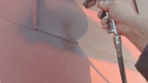 Красим крышу резиновой краской.