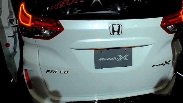 HONDA FREED Modulo X Concept ホンダ フリード モデューロx 運転席まわりから座席シート 後部座席も смотреть онлайн