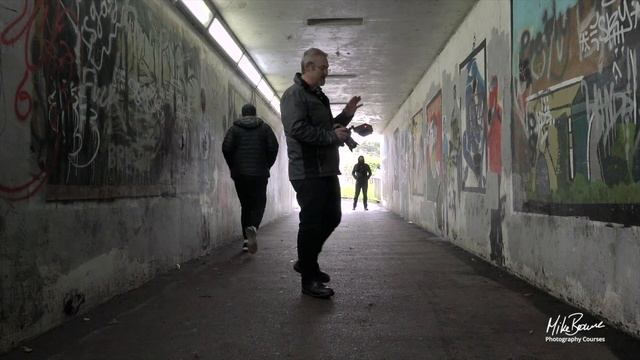 How To Use Auto Exposure Lock - Mike Browne смотреть онлайн