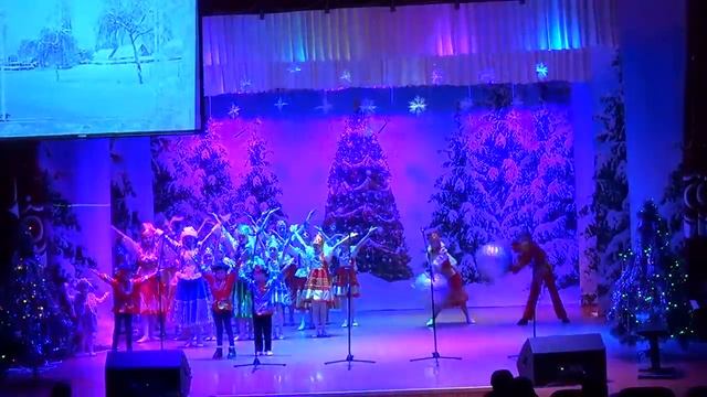 Танец "Русские зимы" Народный театр игры "Смешинка" смотреть онлайн