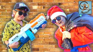 Дети и Машина. Милан и Папа играют в Полицию, Pretend Play Police.  Манкиту Истории для Детей