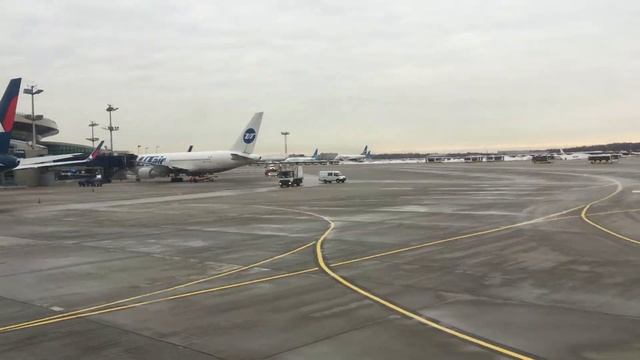 Перелет Москва Стамбул, летим в Стамбул на самолете авиакомпании Победа смотреть онлайн