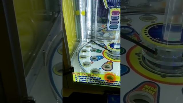 drop ball arcade games #tomsworld #shorts смотреть онлайн