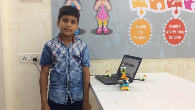 Lego WeDo 2.0 Project Playground - Seesaw Explained by Mustafa Sadikot from Robofun Lab Porbandar смотреть онлайн