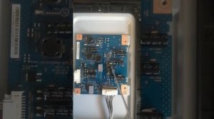 SONY KDL-42W817B мигает 5 раз крастным