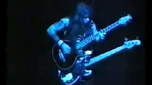 steve harris bass solo.mp4 смотреть онлайн