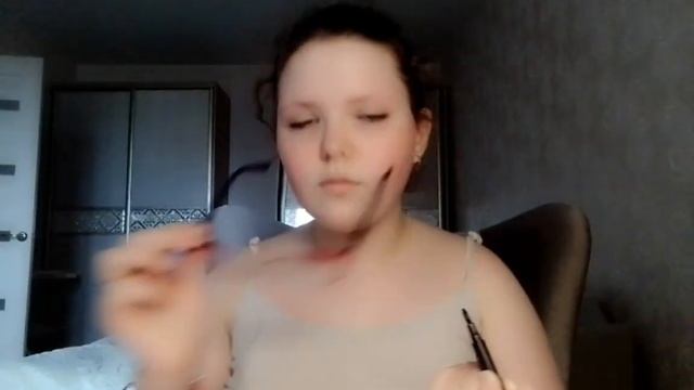 показываю все карандаши и лайнеры 《для глаз》 смотреть онлайн