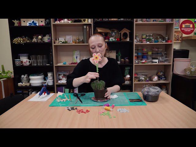 Мастер - класс по декоративно прикладному искусству. Украшение к нецветущему кактусу. смотреть онлайн