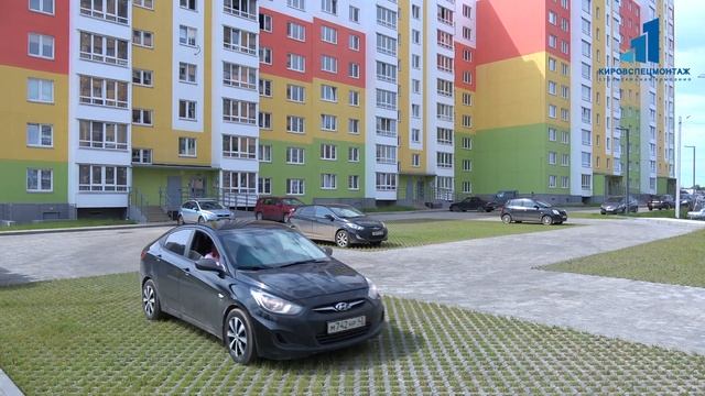 ❓ Каким должен быть современный ЖК? ? Двор без машин ? Обзор новостроек ? КировСпецМонтаж 12+ смотреть онлайн