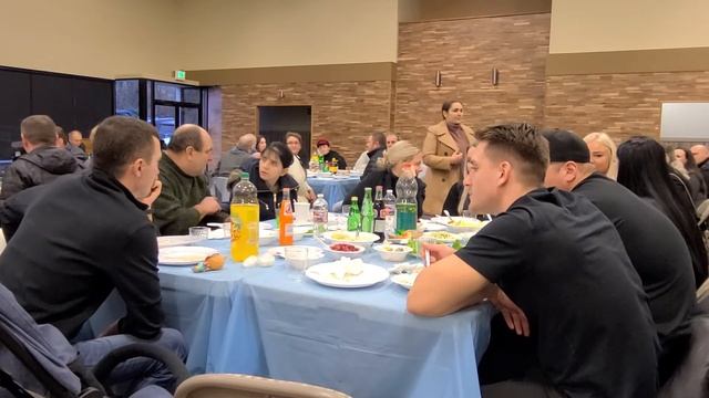 похороны Давида Чмуха.Обед после погребения. смотреть онлайн