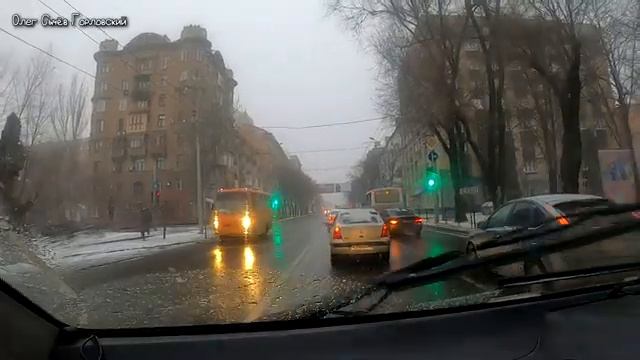 Метель в Донецке. Ленинский пр. - Университетская. смотреть онлайн