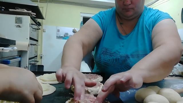№9корзинка с картофельным пюре мясом, под майонезом. смотреть онлайн
