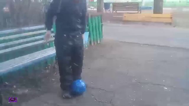 Пранк над другом облил водой #пранкивладиславзавгородний смотреть онлайн