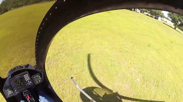 Mosquito XET Helicopter 360 Autorotation Between The Trees