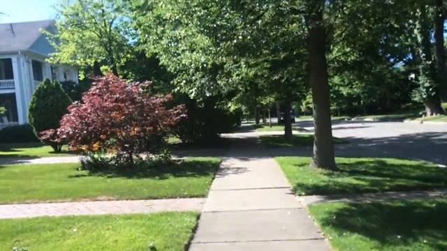 HOME ALONE FILMING LOCATIONS: House & church. смотреть онлайн