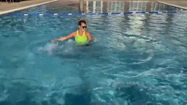 HIIT in the POOL: 30 min Express Aqua Interval Workout Part 1 смотреть онлайн