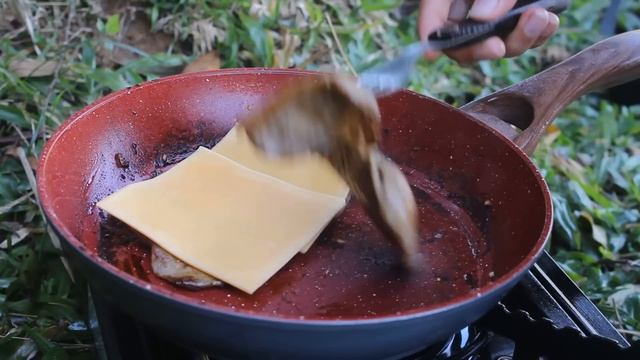 Delicious Snack In The Middle Of Nature ASMR