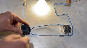 КАК ПОДКЛЮЧАЕТСЯ РЕТРО ПРОХОДНОЙ ВЫКЛЮЧАТЕЛЬ, СПОСОБ ( СХЕМА )  2