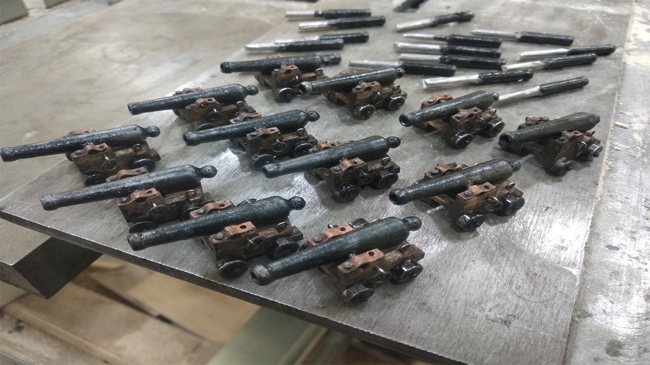 № 74 Сборка модели корабля черная жемчужина. Покраска пушек. смотреть онлайн