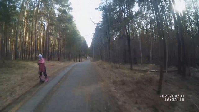Лыже роллерная трасса в 2023 году на моноколесе | 01.04.2023 смотреть онлайн
