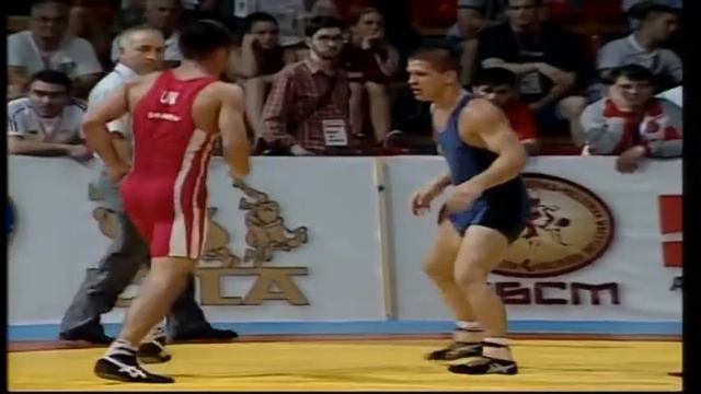 60 kg. GR Dmitri Dobrov (UKR) vs Daniel Cataraga (MDA)3-5 place, European Yunior Champ. 2013 Skopje смотреть онлайн
