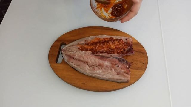 Скумбрия из духовки, в пряном соусе! смотреть онлайн